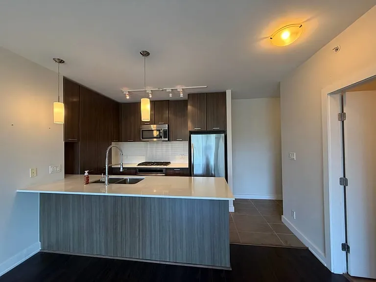 301 Capilano Rd — Photo 2