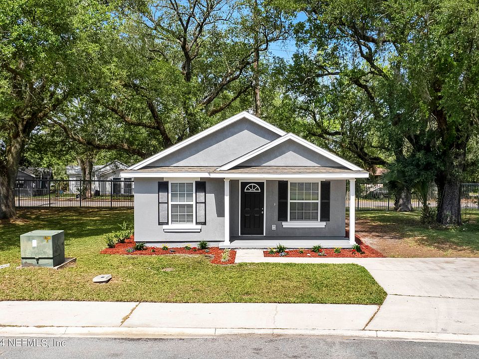 1st image of 3702 WOOD CREEK Lane