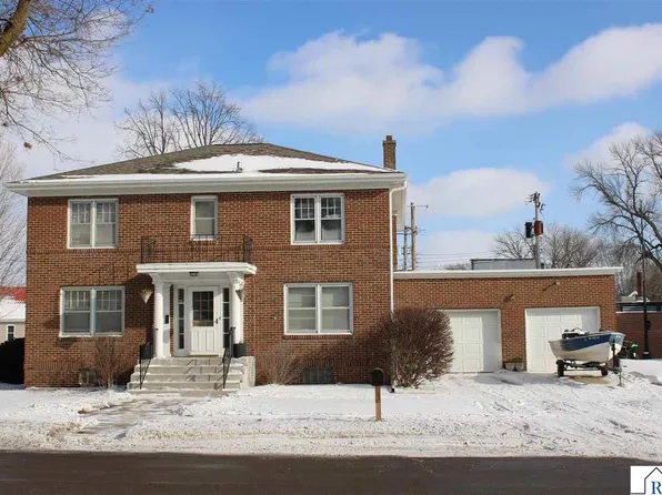 440 6th St, Lafayette, MN 56054