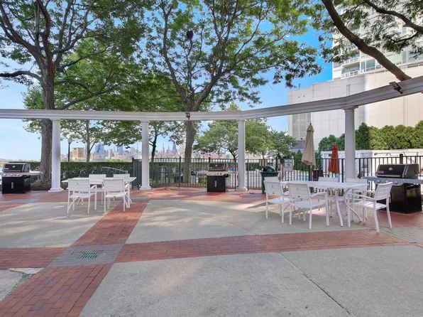 20 2nd Street image 39 of 43