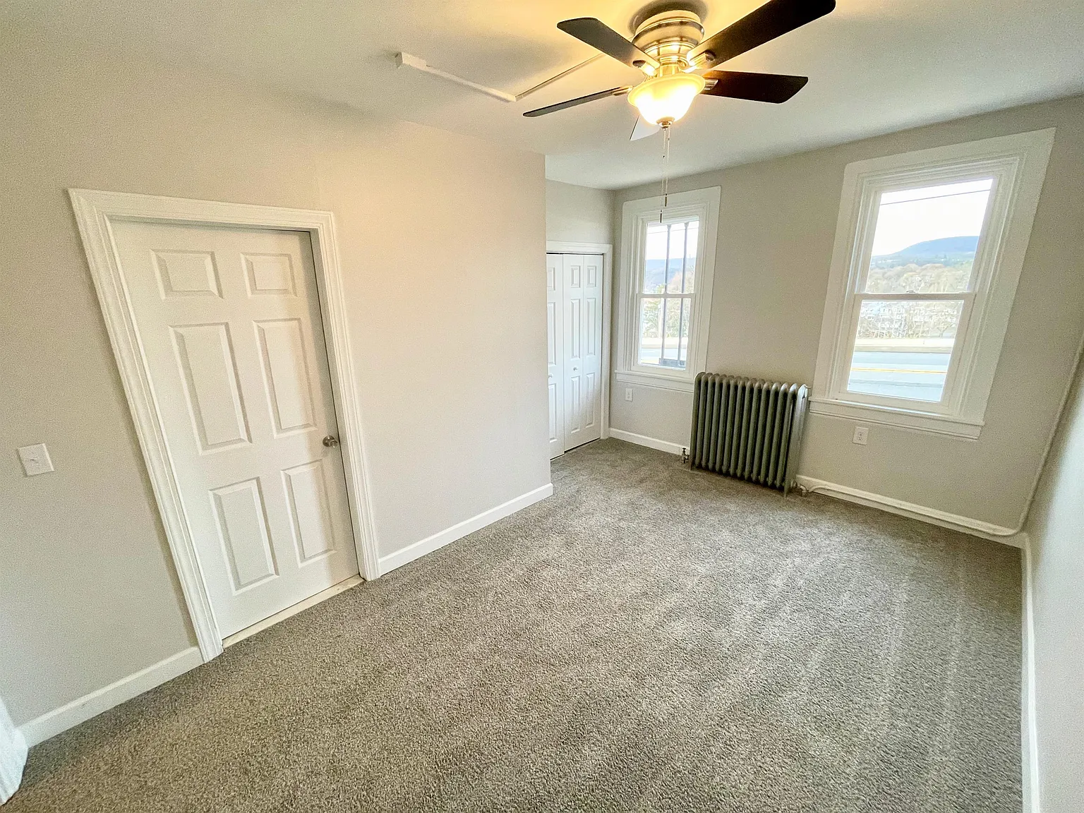 526 East Main Street - 1 — Photo 4