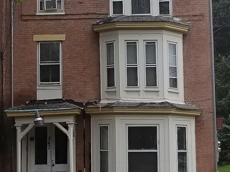 1st image of 247 Grand St Floor 2