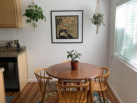2nd image of 1464 Essex St APT 2