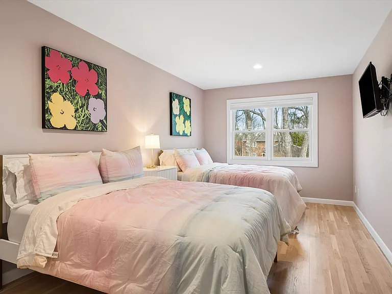 26 Elizabeth Ln — Photo 11