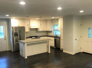 7430 Edgebrook Dr, Saint Louis Park, MN 55426