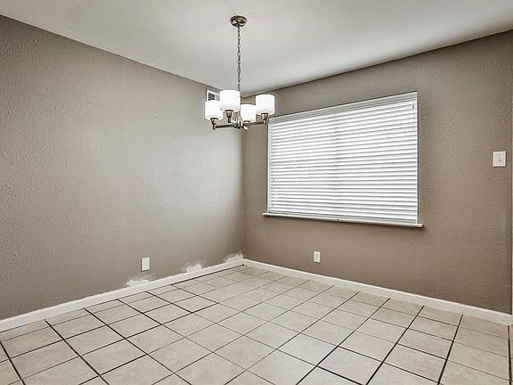 4th image of 14407 Hague Dr