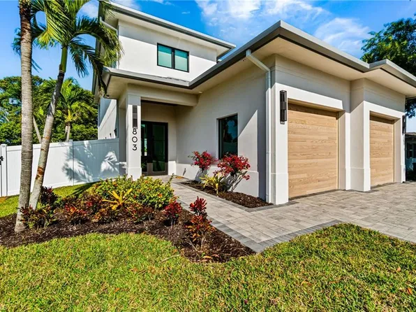 803 96th AVE N, NAPLES, FL 34108