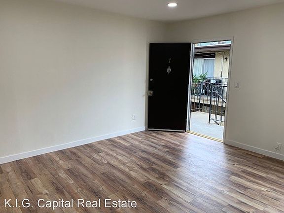 4th image of 8517 Cedros Ave Unit 1