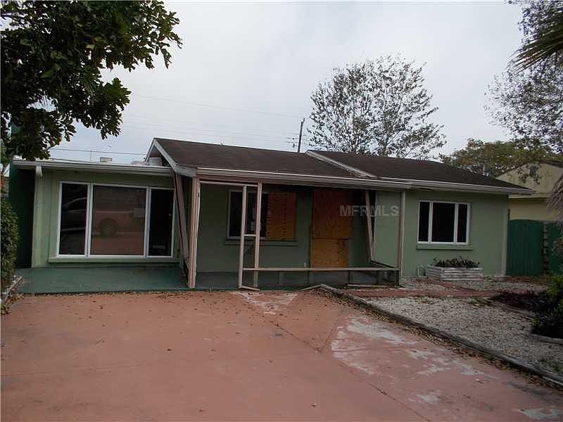 1st image of 5903 Albert Pl