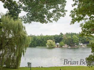 8740 Brower Lake Dr NE, Rockford, MI 49341