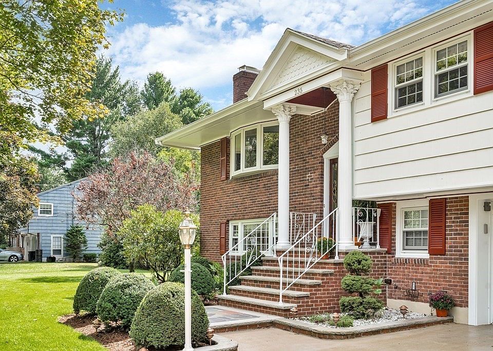 235 Worthen Rd E, Lexington, MA 02421 Zillow