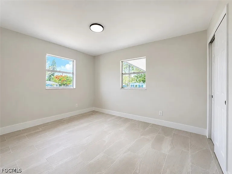5422 9th Ave — Photo 7