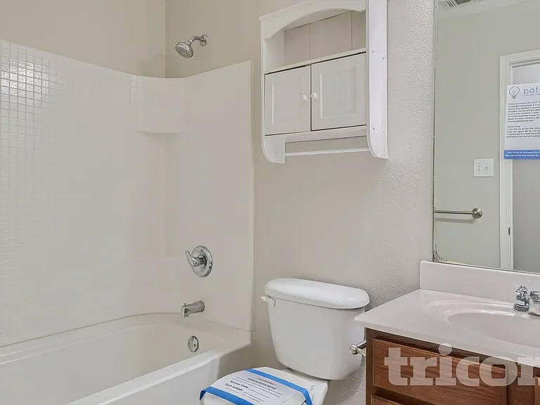 10317 Fossil Valley Dr — Photo 16