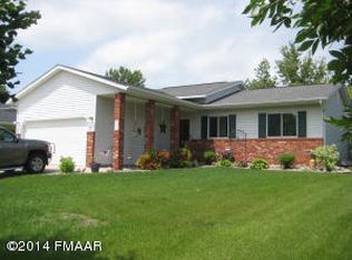 2879 26th Street Cir S, Moorhead, MN 56560