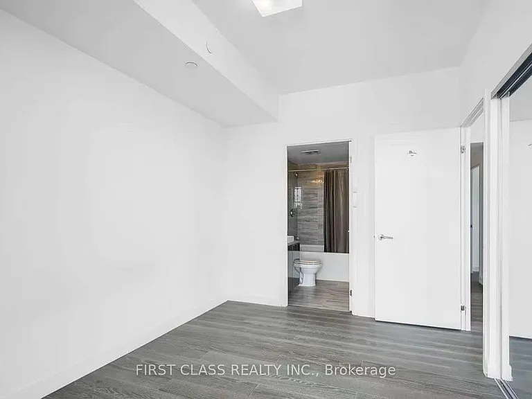 11 Wellesley St W #2208 — Photo 4