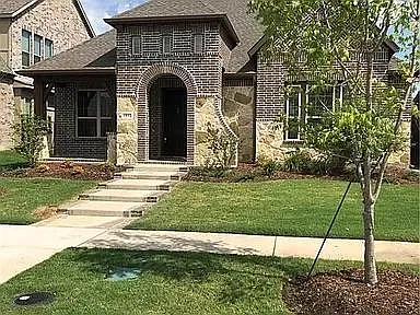 3 bed, 2.5 bath, 2575 sqft, $3,600 — Photo 2