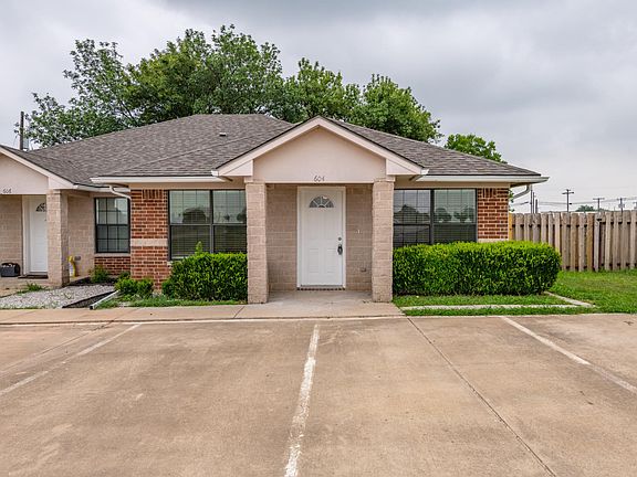 2nd image of 604 Glenwood Dr #604
