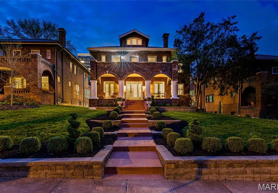 1st image of 7715 Country Club Ct