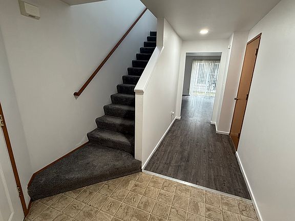4th image of 1608 E 34th St #B
