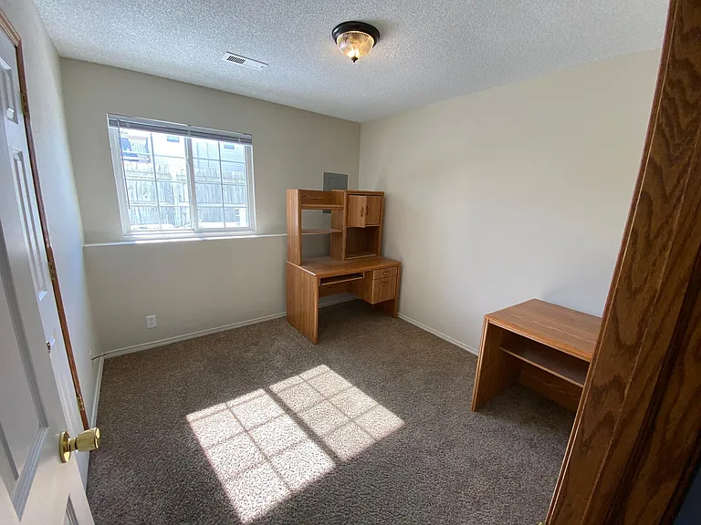4457 S Dodge Ave — Photo 6