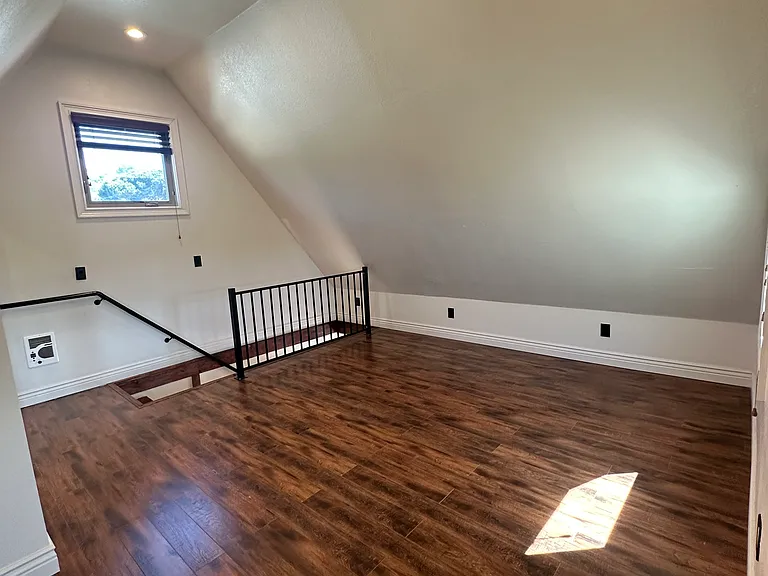 1517 Liberty St — Photo 19