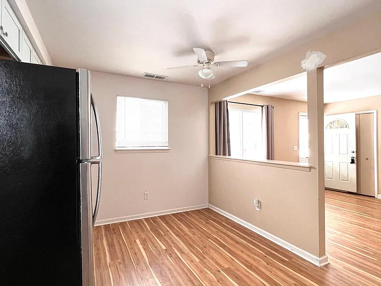 7410 Arcola St — Photo 10