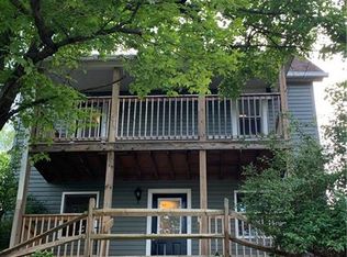 100 Gray Ave, Cabot, PA 16023