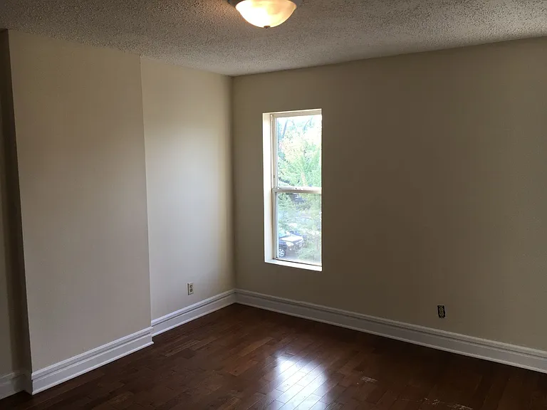 260-274 E Hudson St — Photo 11
