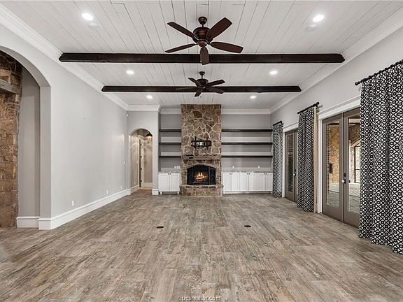 2nd image of 5397 Majestic Oak Ct