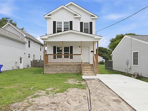 2nd image of 308 N Lloyd St
