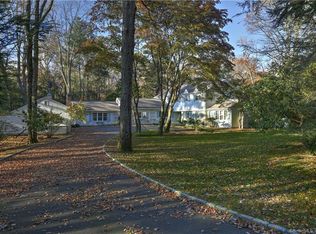 15 Timber Ln, Westport, CT 06880