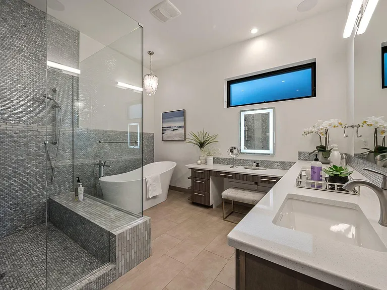 Master Bath