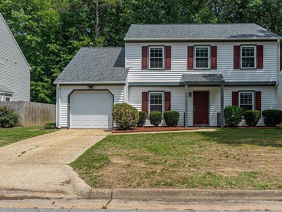 2nd image of 934 Lowry Pl