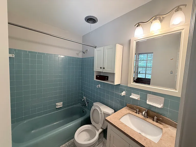 5651 William And Mary St — Photo 9