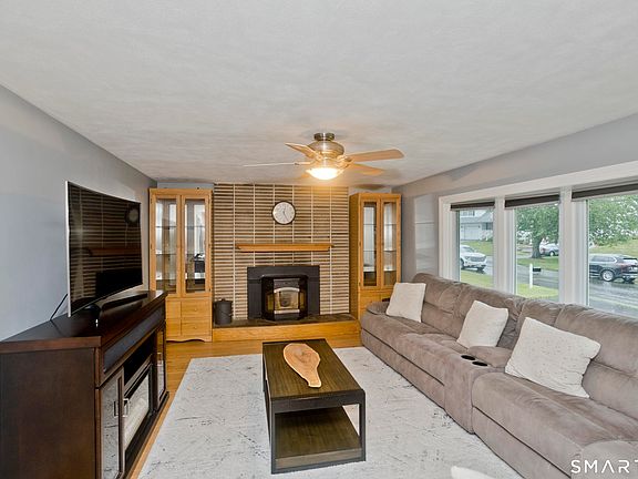 3rd image of 31 Jewel Street