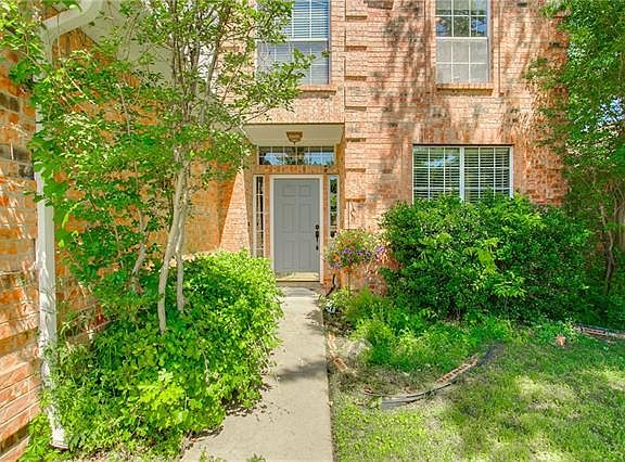 3rd image of 4664 Heatherbrook Ln