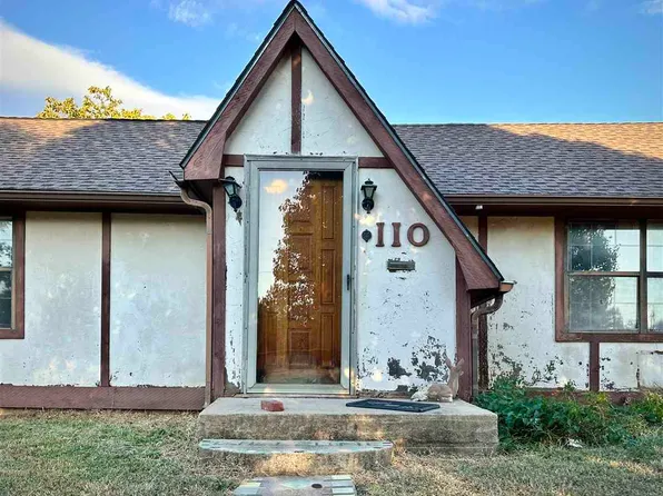 110 N Academy Ave, Newkirk, OK 74647