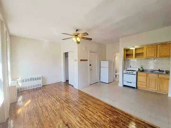2nd image of 437 5th Ave APT 7