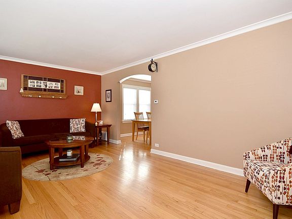 3rd image of 7753 W Summerdale Ave