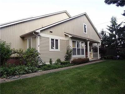 1st image of 44 Montreal Pl