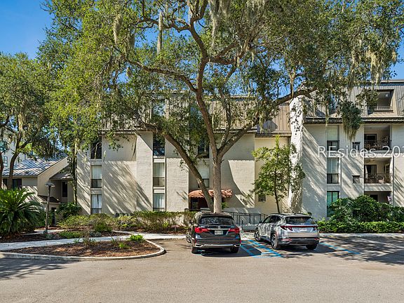 2nd image of 18 Lighthouse Lane UNIT 1028