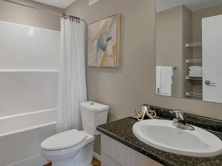 1022 Cedar St — Photo 6