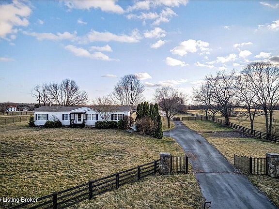 2nd image of 6733 Aiken Rd