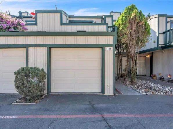 299 Shasta Drive #32, Vacaville, CA 95687
