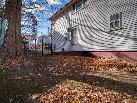 3rd image of 235 Washington Street