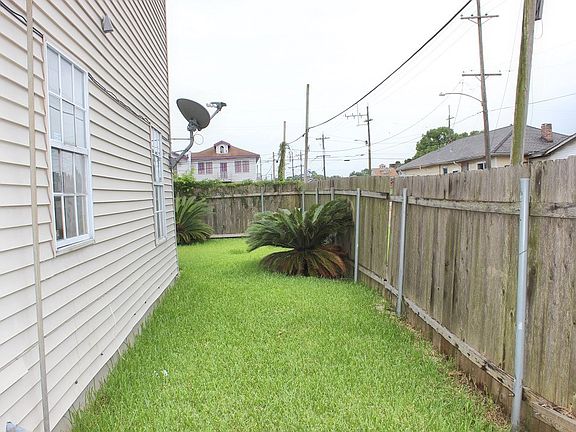 4th image of 3001 Pine St
