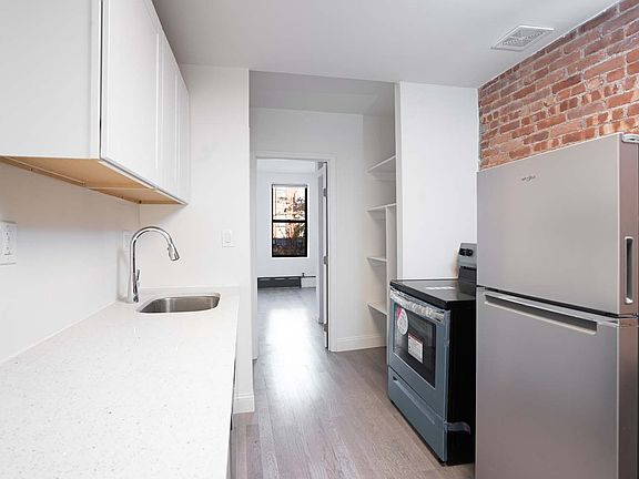 5th image of 407 E 117th St #2B