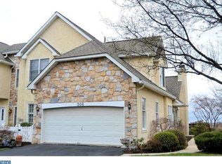 306 Saint Andrews Pl, Blue Bell, PA 19422