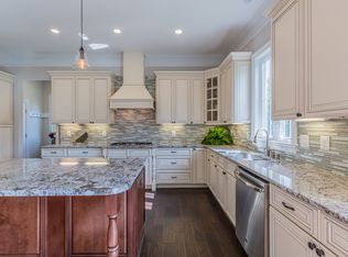 1717 Drewlaine Dr, Vienna, VA 22182