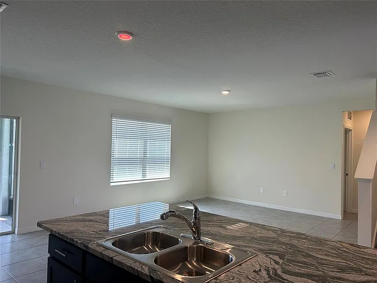 17218 Reserva Dr — Photo 7